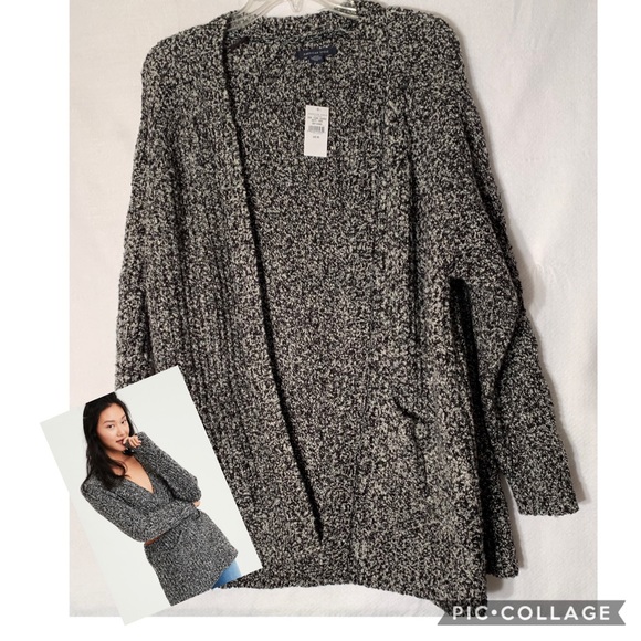 American Eagle Outfitters Sweaters - AEO 🦅 CARDIGAN SIZE MEDIUM NWT